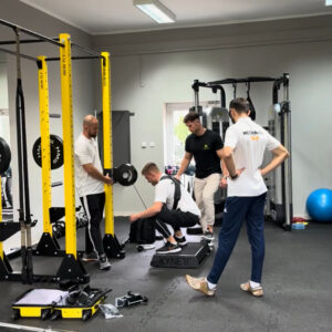 Trening siłowy z urządzeniem Kynett